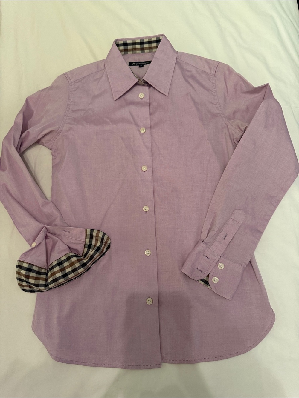 Aquascutum Women’s Classic Button-Down Shirt in Light Purple